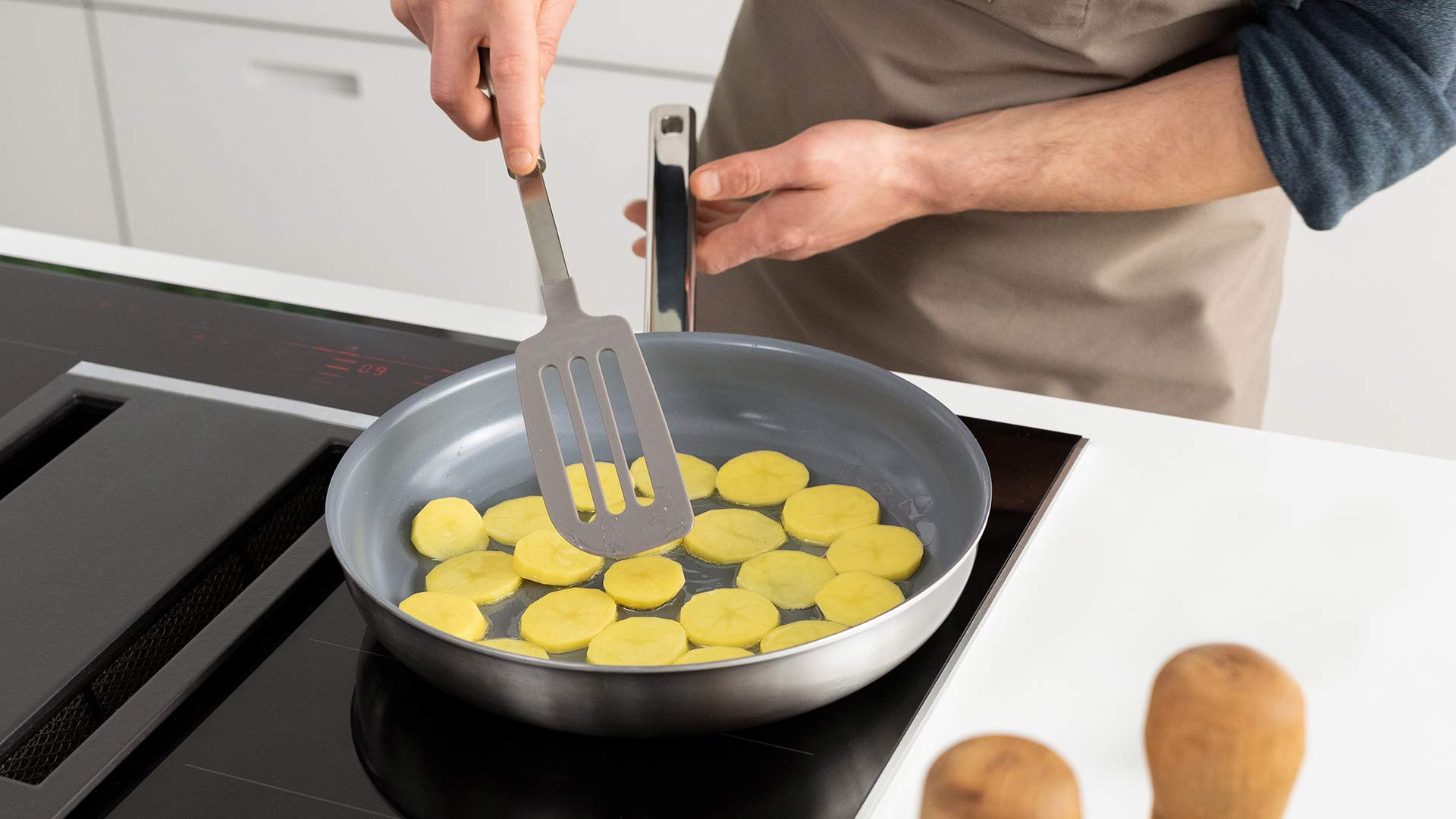 maggi-kochratgeber-bratkartoffeln-aus-rohen-kartoffeln-step-2