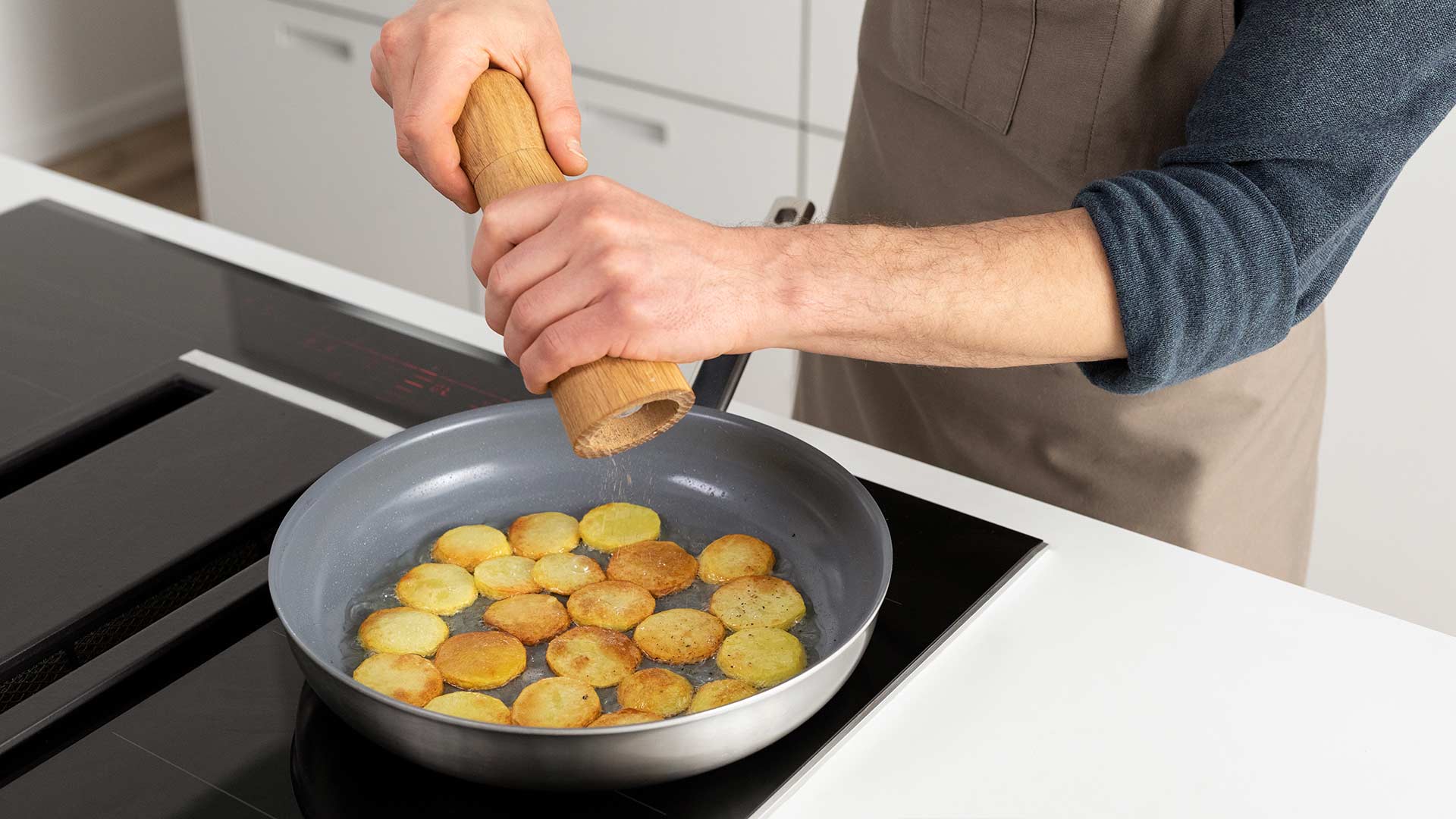 maggi-kochratgeber-bratkartoffeln-aus-rohen-kartoffeln-step-3